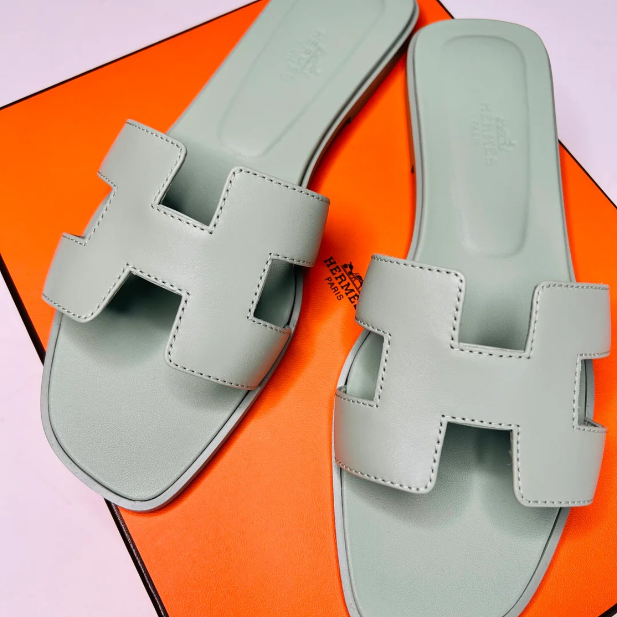 HERMÈS ORAN SANDALS VERT D’EAU