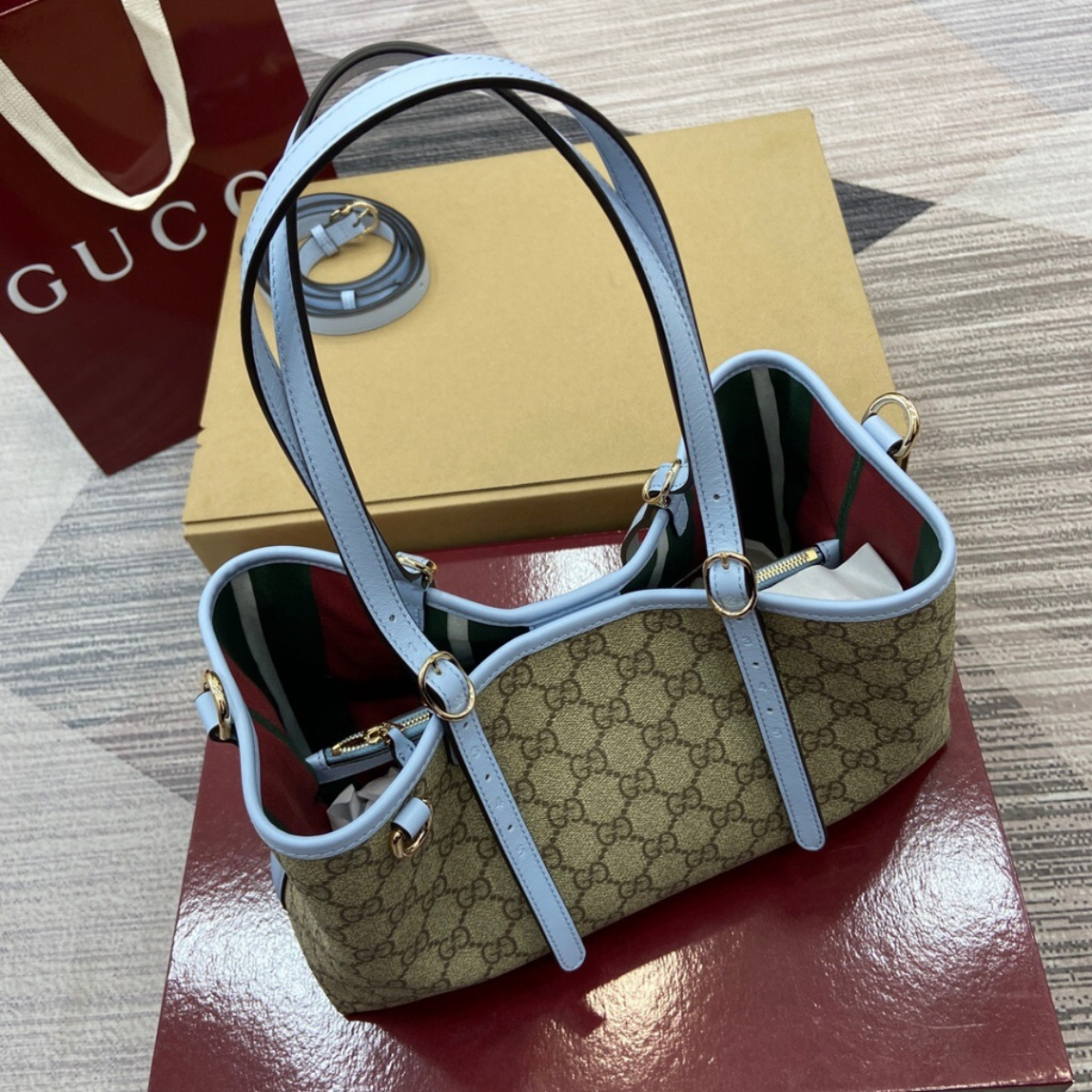LARGE GG EMBLEM SHOPPER GUCCI